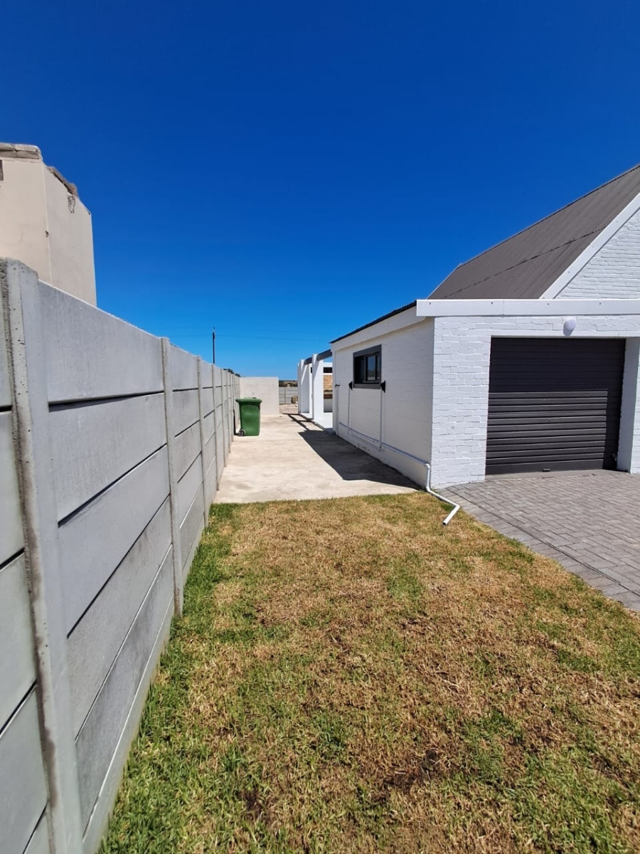 2 Bedroom Property for Sale in Britannia Bay Western Cape